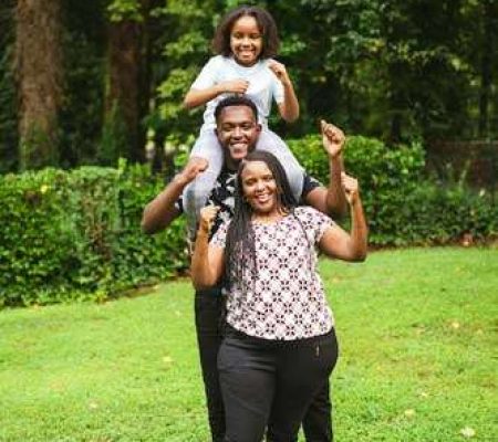 Family-standing-in-front-of-each-other